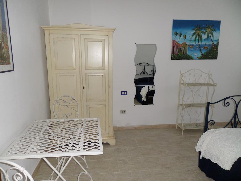 I Colori Di Mag Bed & Breakfast La Spezia Room photo